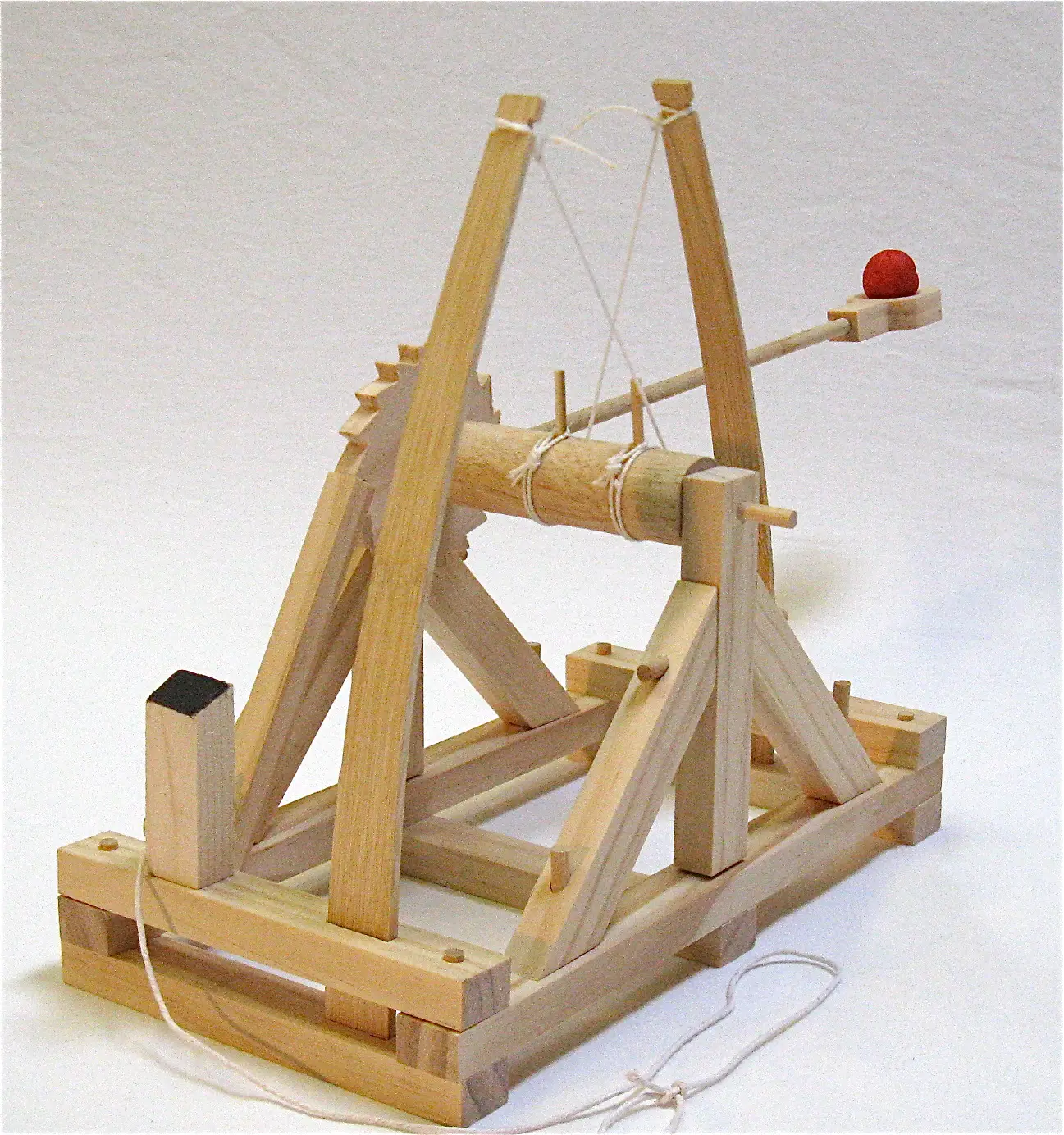 catapulta-da vinci-invenzioni-leonardo.jpg